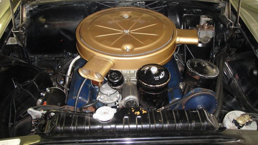  Cadillac Eldorado Biarritz Convertible 1958 года  (фото 15 из 39)